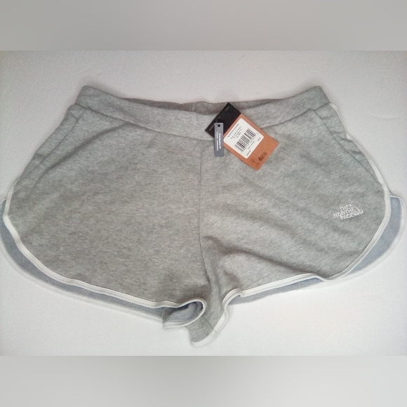 Women's The North Face Gray Shorts, Sz. XLarge - Picture 3 of 11